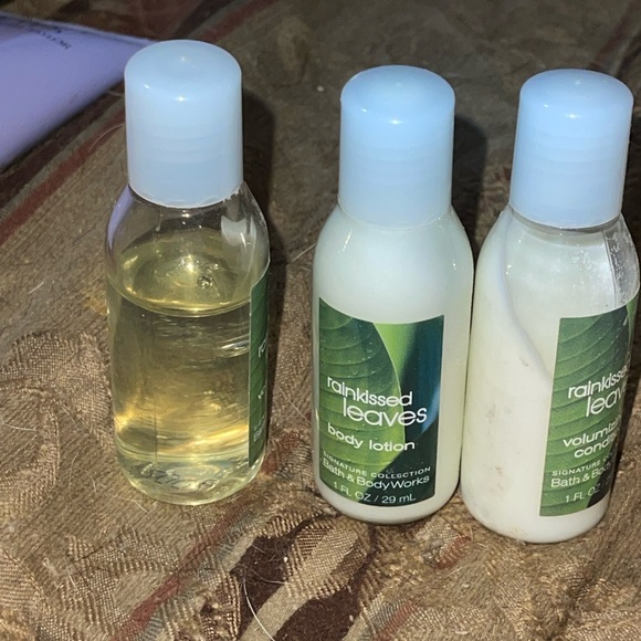 💕 GIFTED💕Bath and Body Works travel shampoo and conditioner set - Picture 2 of 2